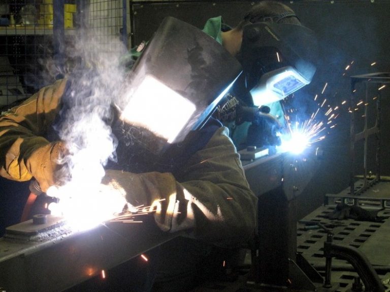 Why Do Welders Wear Masks? Respirator Info Welders Manual