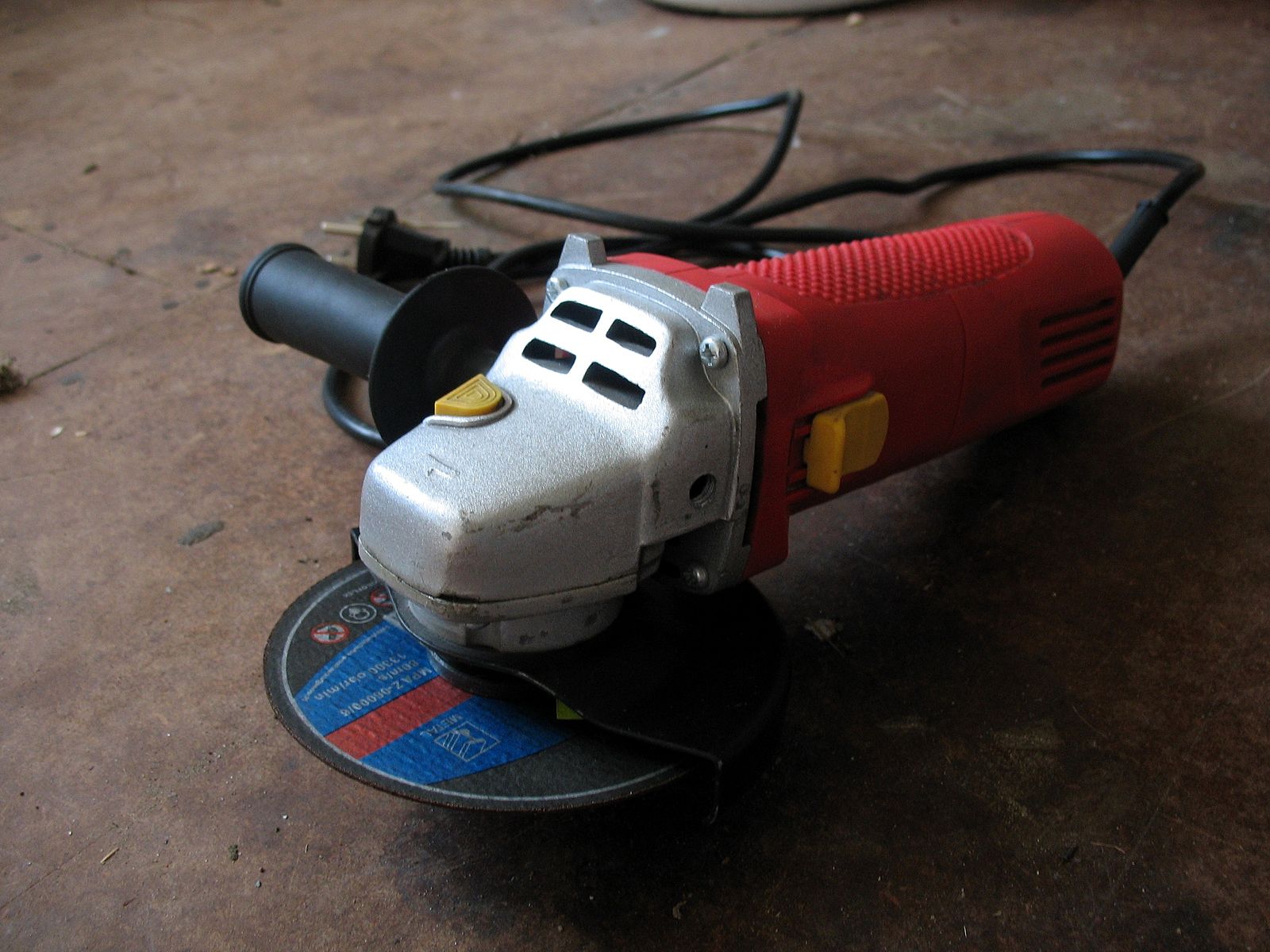 How Many Angle Grinders Do You Need? Welders Manual